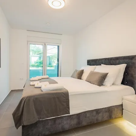 Apartment Ps *